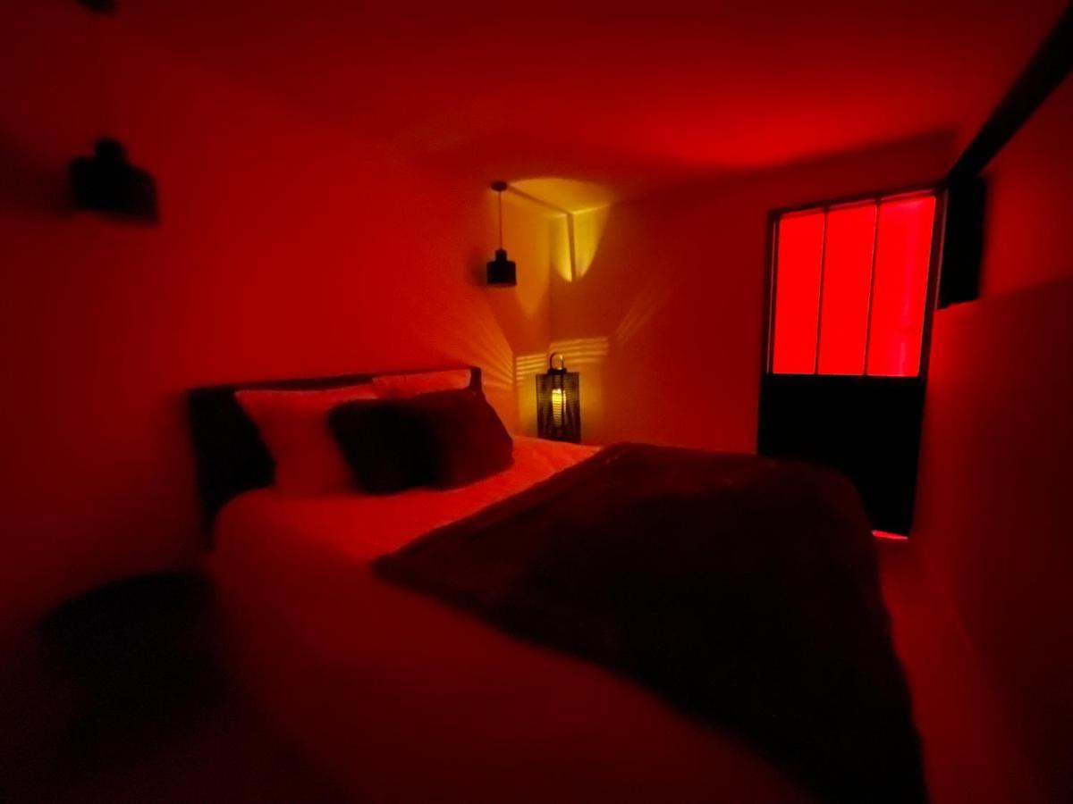 Loft Red Lights Apartment Saint-Cyprien  Bagian luar foto
